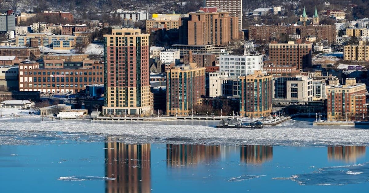 Cannabis Concentrates and Extracts: A Beginner's Overview